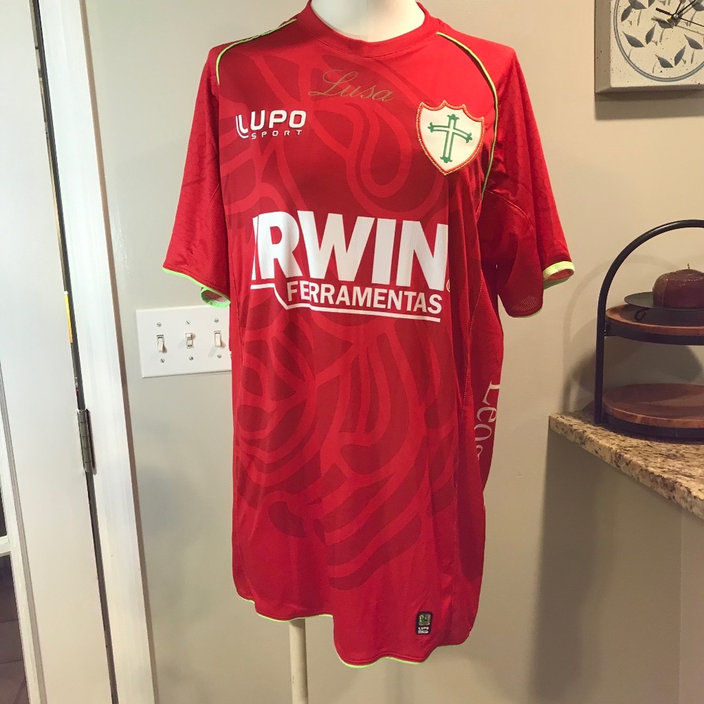 Vintage 2012 third uniform of Brazilian soccer club jersey